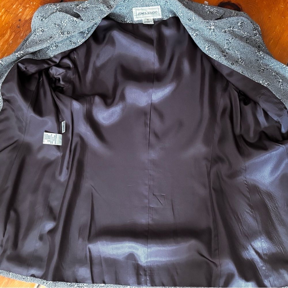 Jones Studio Gray patterned Blazer - Picture 7 of 9